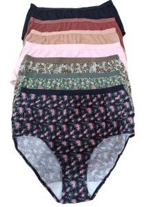 Avon Flora 7-in-1 Maxi panty