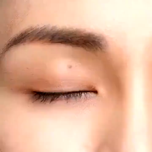 Eye Cream Gentian Krim Mata Menghilangkan Mata Panda Penghilang Kantung Mata Krim Mata 20g Memudar Lingkaran Hitam Hidrasi Dan Pelembab Memperbaiki Keriput Mata Pencerah Kantung Mata Krim Pemutih Kantung Mata