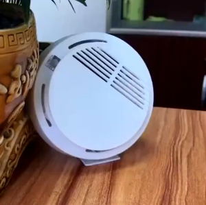 Smoke Detector Fire Alarm Indoor Security System 9V Wireless Smoke Detector Battery Operated Smoke