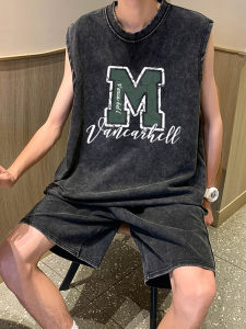 เสื้อกั๊กแขนกุดคอตตอนสไตล์อเมริกันสำหรับผู้ชาย ฤดูร้อน 2025 เสื้อยืดแขนกุดแบบลำลอง ทรงหลวม สวมใส่สบาย ระบายอากาศได้ดี