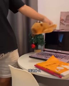 Capibara วงกลมป๊อป คาปิบาร่า ตุ๊กตา สร้อยข้อมือ ตุ๊กตา ของเล่นตุ๊กตา ผู้หญิง จี้เด็ก