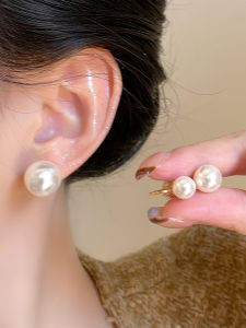 Elegant Pearl Clip-On Earrings for Women Beautiful Decorative Jewelry No Piercing Required Fashionable Allergy-Free Alloy