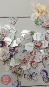 Genshin Impact Q version brooch badge Nahida Klee Raiden shogun kazuha high profile student jewelry pendant原神Q版胸针徽章 XIAO URINA PADS AYAKA AYATO FURINA NEUVILLETTE WRIOTHESLEY ZHONGLI
