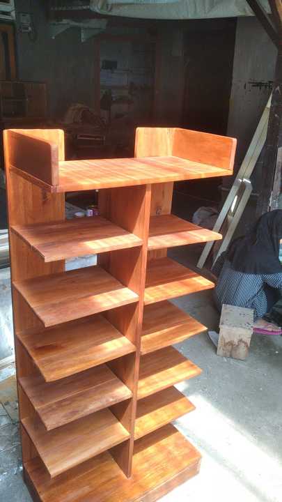 Rak sepatu dari kayu ukuran 60X20X150
