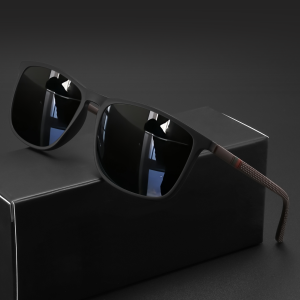 Classic Fashion Square Sunglasses - Lightweight Frame with Red/Green Stripe Temples UV400 for Travel & Daily Wear