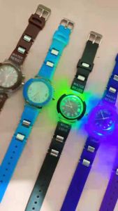 Jam Tangan Wanita Analoq Anti Air Terbaru 2025 Fitur Lampu LED Berkedip Fashion Korea