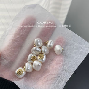 กระดุมเสื้อคาร์ดิแกนถักทรงสี่เหลี่ยมเรียบง่ายหรูหราสำหรับผู้หญิง กระดุมเสื้อเชิ้ต กระดุมทรงเรขาคณิต กระดุมเสื้อผ้าคุณภาพสูง รุ่นใหม่