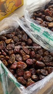 Kurma Mesir 100gr: Sehat & Penyegar dengan Rasa Madu