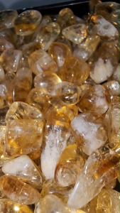 (SG Seller Ready Stocks) Rare Premium Grade Natural Brazil Golden Yellow Quartz Gravel 100g