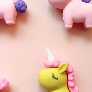 Set 3 Gôm tẩy xóa học sinh hình unicorn nhiều màu nổi bật