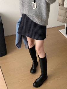 Stylish Niche High-Waist Retro Check A-Line Skirt