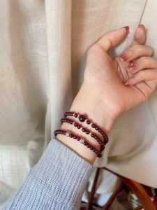 Natural Red Agate Bracelet Womens Lucky Charm Multi-circle Crystal Beads Three-circle Quartz Crystal Hand Bracelet Qixi Gift