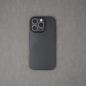 Ultra-Thin Carbon Fiber Pattern Phone Case for Apple 16 pro Max Full Cover Protection Camera Shockproof Summer Cooling Hole Design