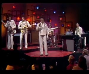 The Midnight Special TV show V4 from the 1970s  Episodes 30 to 39 Video Collection English DUBBED  on 32GB Flash Drive Includes Free Surprise Gift