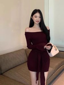 Váy Bó Sát Hở Vai Dài Tay Gợi Cảm Cho Nữ Mùa Thu Váy Ngắn Chữ a Cạp Cao Phong Cách Ngọt Ngào Váy Midi Cổ Chữ V