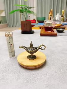Lọ Đốt Trầm Hương Hợp Kim Cổ Điển Ba Chân Rỗng Mini Kiểu Đồng Dùng Cho Trầm Hương Đàn Hương Trang Trí Nhà Cửa
