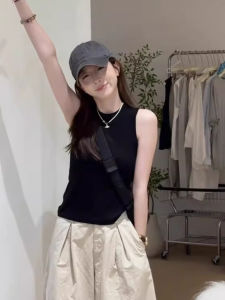 chaqi | Black Tank Top with Spaghetti Straps Summer Bust Minimizer