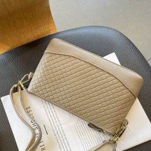 Fashionable Large Capacity Leather Clutch Bag for Women Single Shoulder Handbag Stylish Korean Style Handheld Bag with Phone Pocket