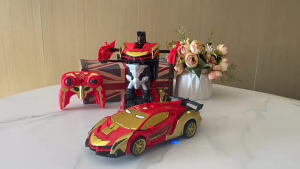 รถบังคับวิทยุ 2.4G รถสปอร์ตรีโมทคอนโทรล หุ่นยนต์แปลงร่าง หมุนได้ 360 องศา รีโมทคอนโทรลไฟฟ้า ของเล่นเด็ก