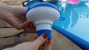 INTEX 29040 Floating Chemical Dispenser For Swimming Water Pool Spa Chlorine Bromine Tablet Dispenser Cleaner Pencuci Klorin Air Kolam Terapung