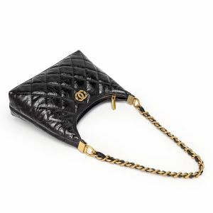 Hong Kong New Style Oil Wax Leather Commuter Handbag Moon Tooth Bag Small Niche Design Versatile Handbag for Ladies