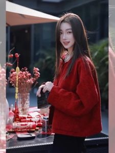 New Chinese Style Red Fashion Outerwear Loose Fit Womens Shirt Lucky Year Top Womens Premium Feel Outerwear Autumn 2025