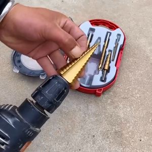 【จัดส่งฟรี】ชุด ดอกสว่าน ทรงเจดีย์ ขั้นบันได 6pcs HSS StepDrill เจาะรู ขยายรู คว้านรู ดอกเล็ก-ใหญ่ ขนาด 4-32 มม. 3/4 ดอกต่อชุด / 7 ดอกต่อช ใช้กับอะลูมิเนียม ไม้ พลาสติก (ดอกสว่านเจดีย์ ดอกสว่าน ดอกสว่านปูนดอกสว่านเจดีย์ โลหะดอกสว่านเจดีย์