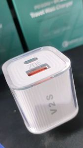 V2S PD-204Q: A Compact PD Charging Adapter with Dual Ports & QC3.0 Fast Charging