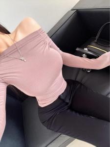 เสื้อยืดแขนยาวคอเฉียงพับไหล่ M5752 Pure Desire ทรงสลิมฟิต เสื้อเชิ้ตสไตล์บัลเล่ต์ระดับไฮเอนด์ กระดูกไหปลาร้า เสื้อผ้าทำงาน