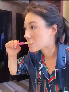 Bọt Kem n làm trắng nhanhvệ sinh răng miệng loại bỏ mảng bám vết bẩnkem đánh rặngkem trắng rănglàm trắngchống hôi miệngngăn ngừa sâu răng whitening teeth