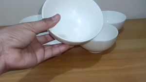 CLASSIC WHITE CERAMIC PORCELAIN DINNER SOUP / SALAD BOWL SIZE 4.75 X 2.5 INCHES MICROWAVE SAFE