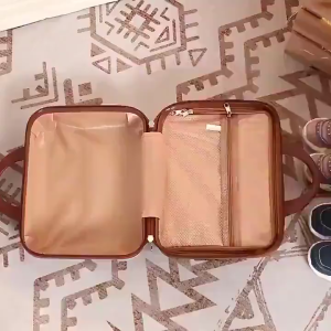 ✈️กระเป๋าเดินทาง14นิ้ว สีขาวล็อครหัส! เนื้อPPทนแรงกระแทก ✨ จุหนักไม่บิด+ผิวขัดทนขีดข่วน