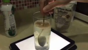 เครื่องดื่มถุง ไซเลี่ยม ฮัสค์ 100% ใยอาหารจากธรรมชาติ ตรา Natuur นาทูเออร์ (ขนาด 90 กรัม) ช่วยดูแลการยอมรับของอาหาร