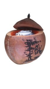 Bình ủ trà trái dừa khắc chữ Phúc / Bình trà 04 - 09 lít / Giữ ấm từ 3 - 6 giờ / Sản phẩm sản xuất thủ công / Xưởng sản xuất tại Bến Tre
