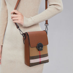 AIDRANI  Mobile phone bag womens new 2023 explosive fashion super hot mini compact bag foreign spring and summer lightweight cross-body bag