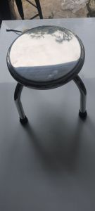 Ghế inox ngồi thấp mặt tròn  cao 30cm   inox 201 và inox 304 dày 1li . Ghế cầm nặng tay và rất chắc chắn .