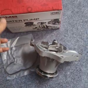 [1 Cái] Bơm Nước Isuzu Hilander 2.5 2003-2009 Thương Hiệu GMB GWIS-25A