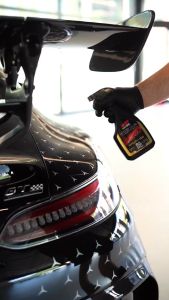 สเปรย์เคลือบเงา สูตรฟิล์มแก้ว SOFT99 Luxury Gloss เคลือบเงา สูตรน้ํา ไล่น้ําดี Made in Japan เจ้าของเดียวกับ Glaco [แถมผ้าไมโครไฟเบอร์คุณภาพดี 1 ชิ้น]