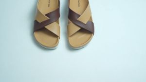 Christian Bale Kaila Sandal flat platform Cewek silang cantik sendal selop Wanita casual kekinian