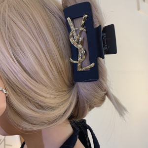 Black Vintage Style Hair Claw Clip Large Size Womens Updo Hair Accessories Fashionable Retro Hairpin Back of Head Hair Grips