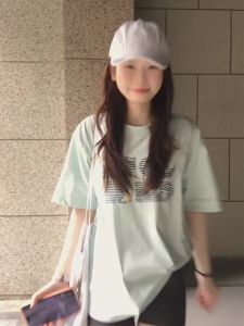 OWOX | Áo Thun In Hình Biển Đảo Phong Cách Casual