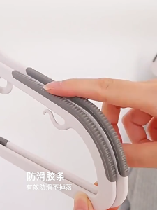 Móc Treo Quần Áo Chống Trượt Đầu Móc Xoay 360 độ Chất Nhựa Cao Cấp Bền Bỉ Chịu Được Vật Nặng