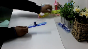 [Little B House] LED Flying Toy Dragonfly Stick LED Flying Fairy Arrows Classic Toys 发光竹蜻蜓 Mainan Kipas Terbang - BT443