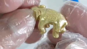 (แบบแกลลอน) น้ำยาล้างผิวพระ ลอกรมดำพระเครื่อง เปิดผิว ใช้ทำความสะอาดผิวพระ ่ทองเหลือง ทองแดง ก่อนรมดำหรือทำกะหลั่ยเงิน สินค้าคุณภาพ ร้าน บ้านDIY