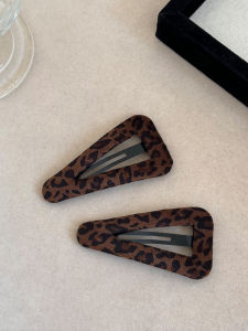 Retro Leopard Print Triangle Waterdrop Hair Clips Adult Fashion Hair Accessories Side BB Clip Headwear for Beach Hair Styling