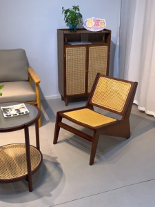 ข้อเสนอพิเศษในเวลาจำกัด เก้าอี้ เก้าอี้ ระบายอากาศได้ดี ป้องกันความชื้น การออกแบบตามหลักสรีรศาสตร์ หวาย 100% เก้าอี้เลานจ์ที่สะดวกสบาย