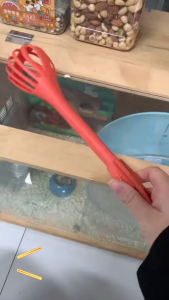 Hamster Catcher V-Shape Clamp – Safe Pet Transfer Tool | Penjepit Tikus Comel Pemindah Hamster Tidak Menyakiti