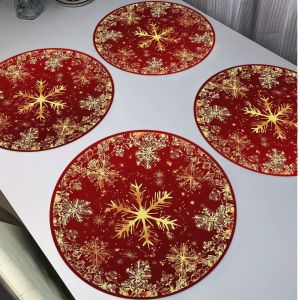VIKAMA 4-Piece Red Gold Snowflake Placemats Family Gatherings Christmas Parties Holiday Table Decor & Accessories
