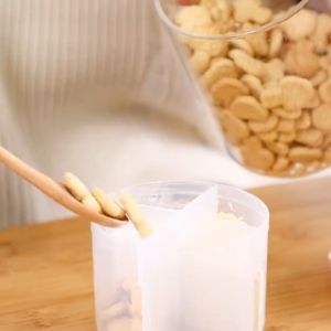 Mamibayi Kotak Wadah Tempat Penyimpanan Susu Bubuk Bayi 4 Sekat Portable Milk Powder Container