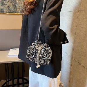 Good-looking Personality Sequin Womens New Korean Bucket Bag Bright Eyes Style Fashion Crossbody Dinner Single Shoulder Bags